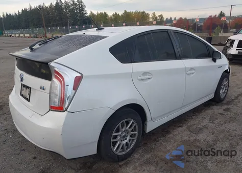 2011 Toyota Prius Two from USA, damaged, VIN JTDKN3DU9B5369194